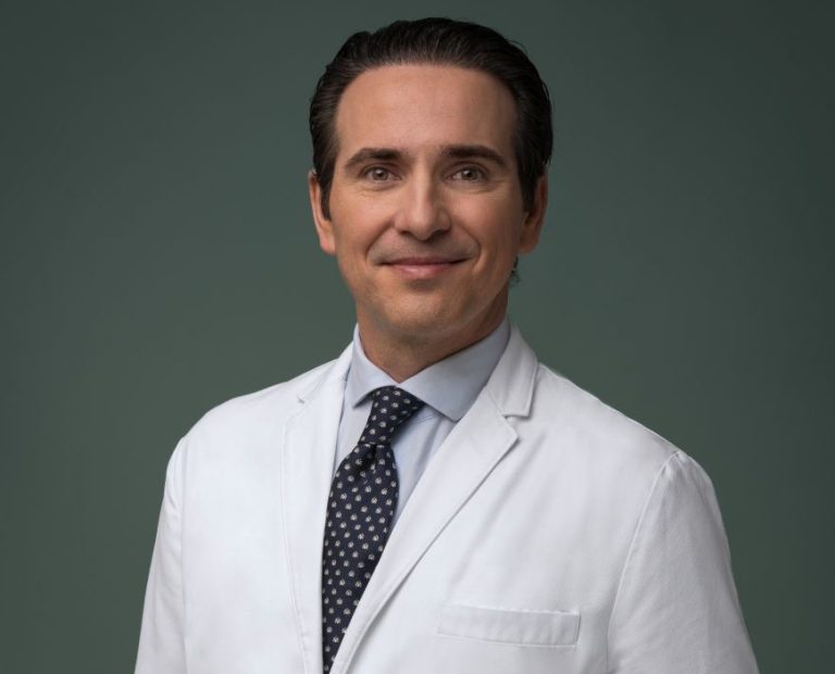 dr-Francisco Gomez-Bravo
